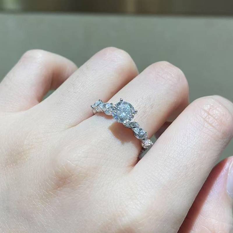 单头Women's RingS925银镀白金定制选款主石Moissanite1.0ct/副石高碳钻